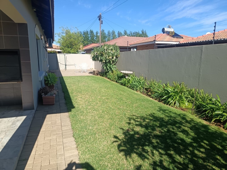3 Bedroom Property for Sale in Hadison Park Northern Cape